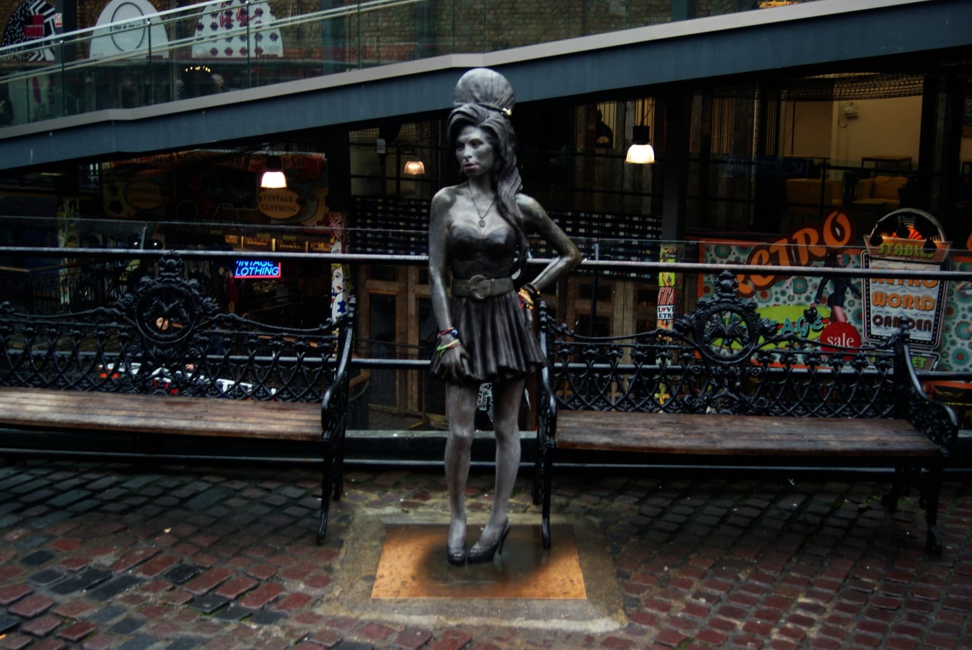 View of the Amy Winehouse statue in the Camden Stables Market - geograph.org.uk - 4802546